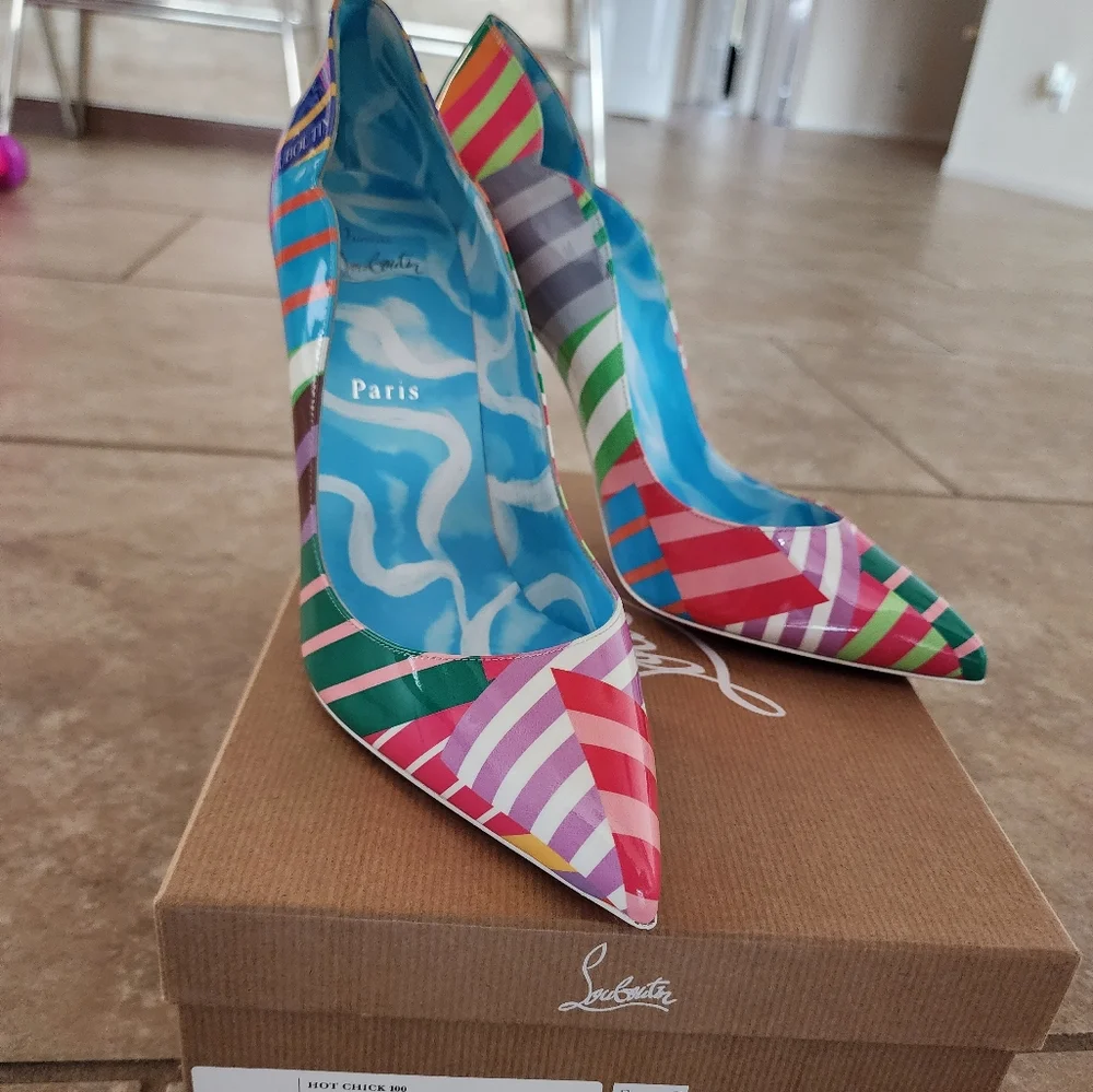 Christian Louboutin Hot Chick 100mm - Picture 2 of 5